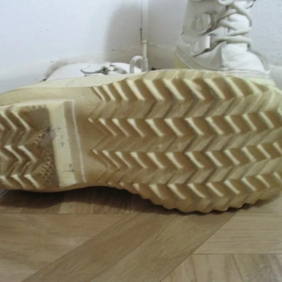 Sorel Manitou size 7 Polar Bear! Snow Boots White - Picture 4 of 5